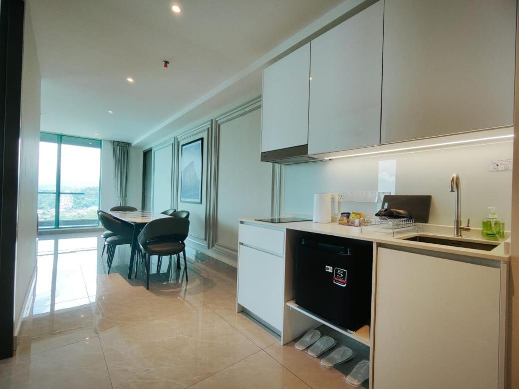 Aparthotel La,mer Butik Kota Kinabalu
